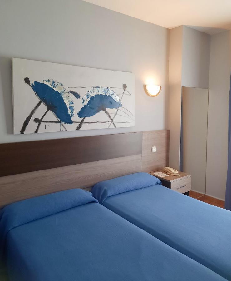Hostal La Colonia Μαρμπέλλα Εξωτερικό φωτογραφία
